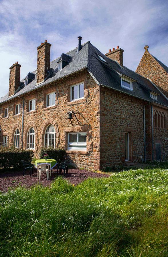 Pleubian Le Presbytere Du Talbert Bed & Breakfast エクステリア 写真